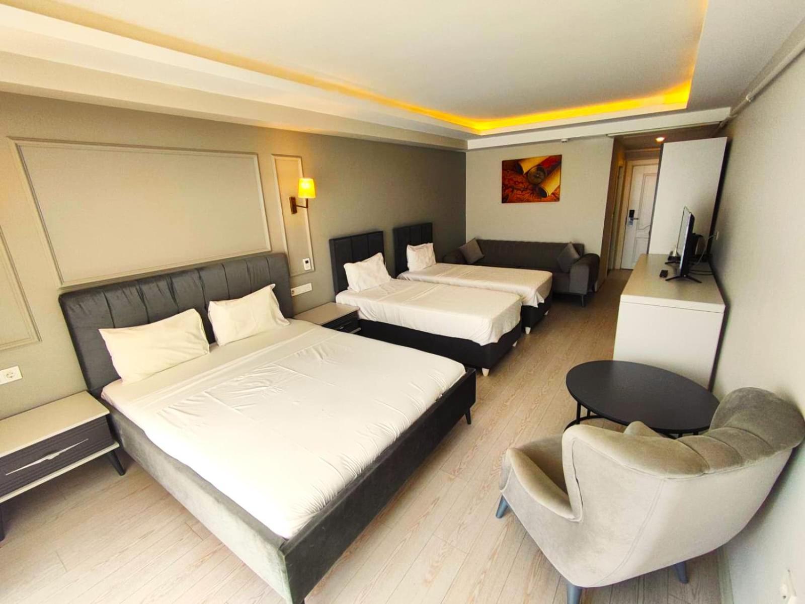 Petra Hotel Tuzla — Foto’s 2