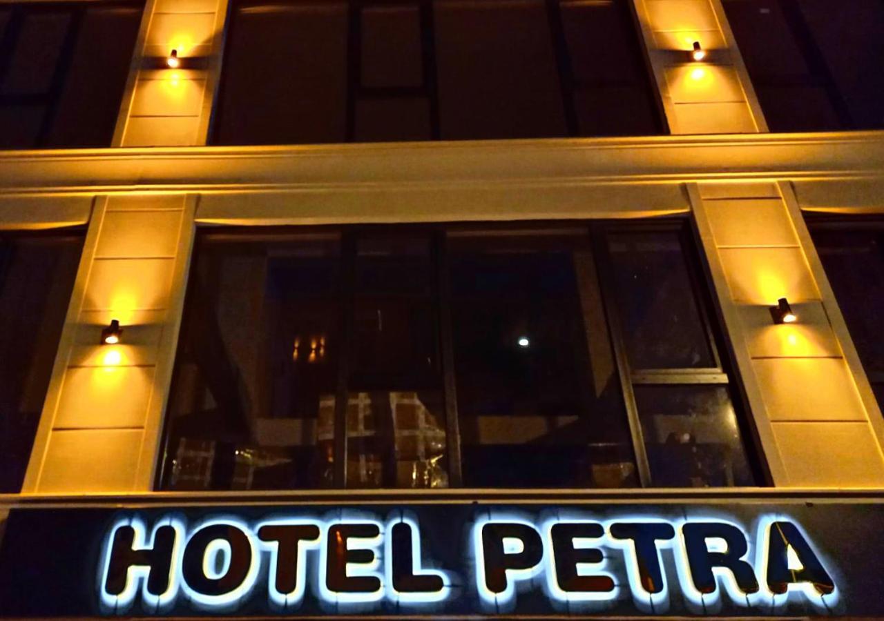 Petra Hotel Tuzla — Foto’s 3